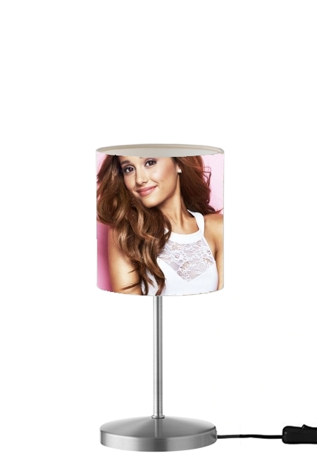 Ariana Grande für Tisch- / Nachttischlampe