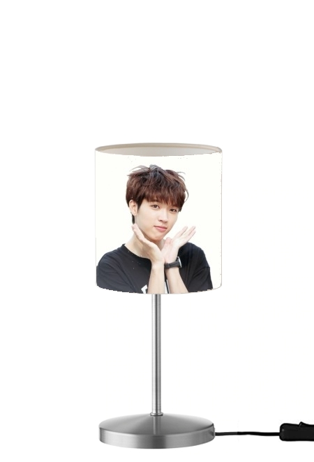 INFINITE Nam Woohyu für Tisch- / Nachttischlampe