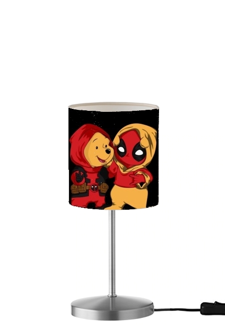 Winnnie the Pooh x Deadpool für Tisch- / Nachttischlampe